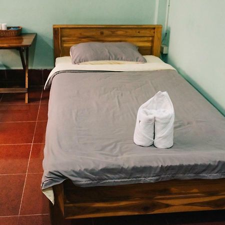 Mao Phasok Riverside Guesthouse Luang Prabang Ngoại thất bức ảnh