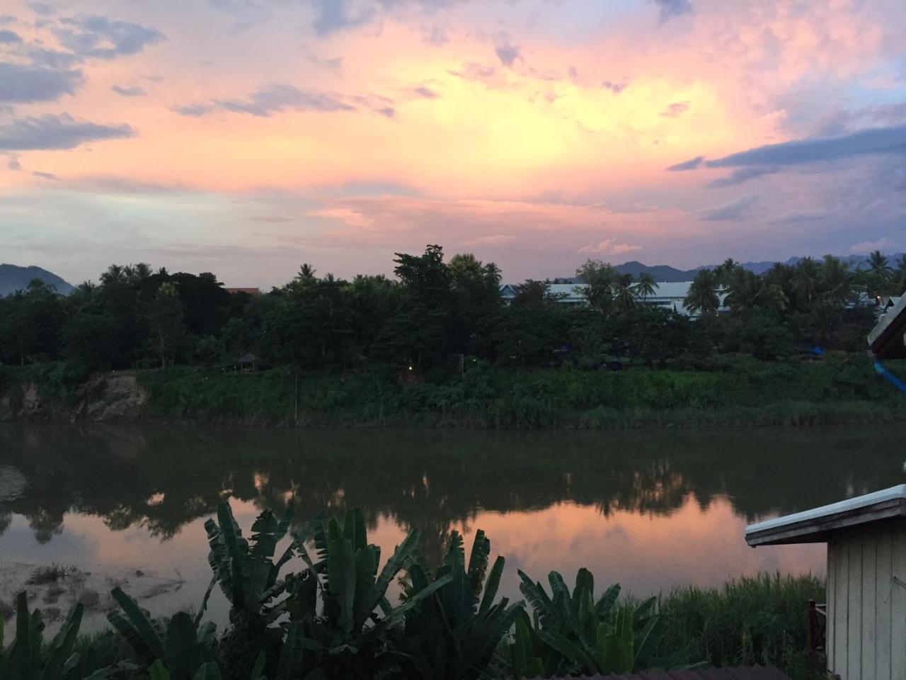 Mao Phasok Riverside Guesthouse Luang Prabang Ngoại thất bức ảnh