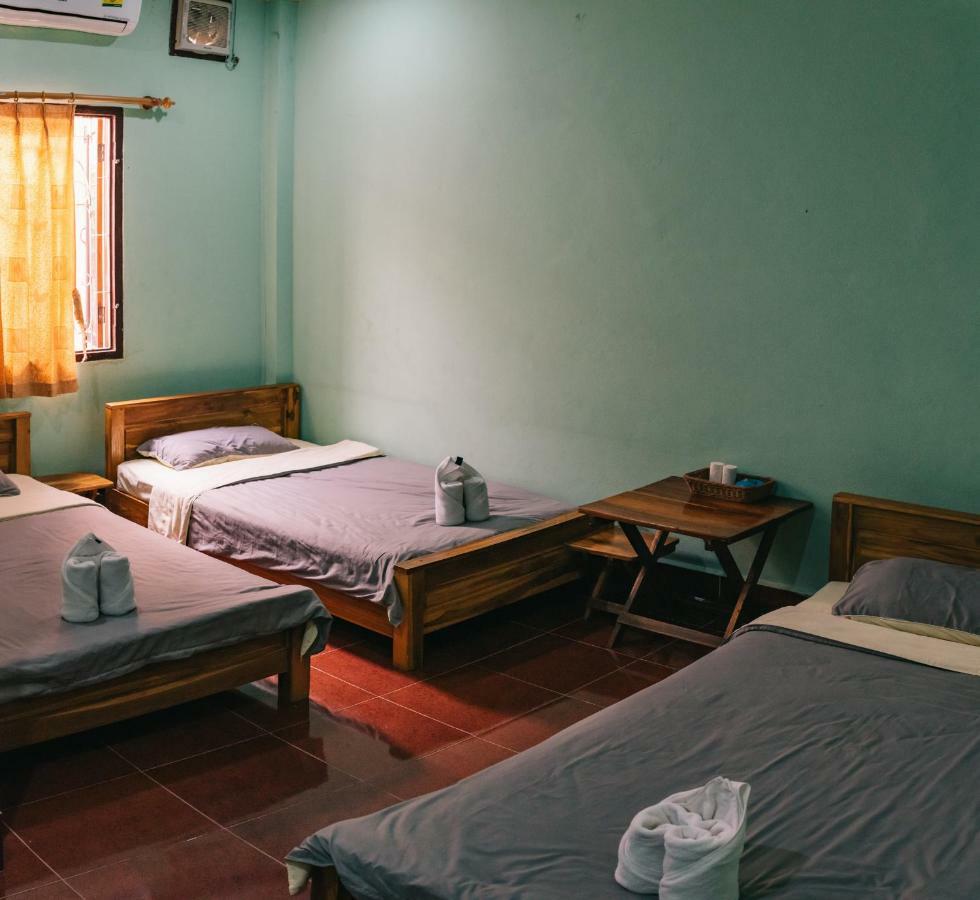 Mao Phasok Riverside Guesthouse Luang Prabang Ngoại thất bức ảnh