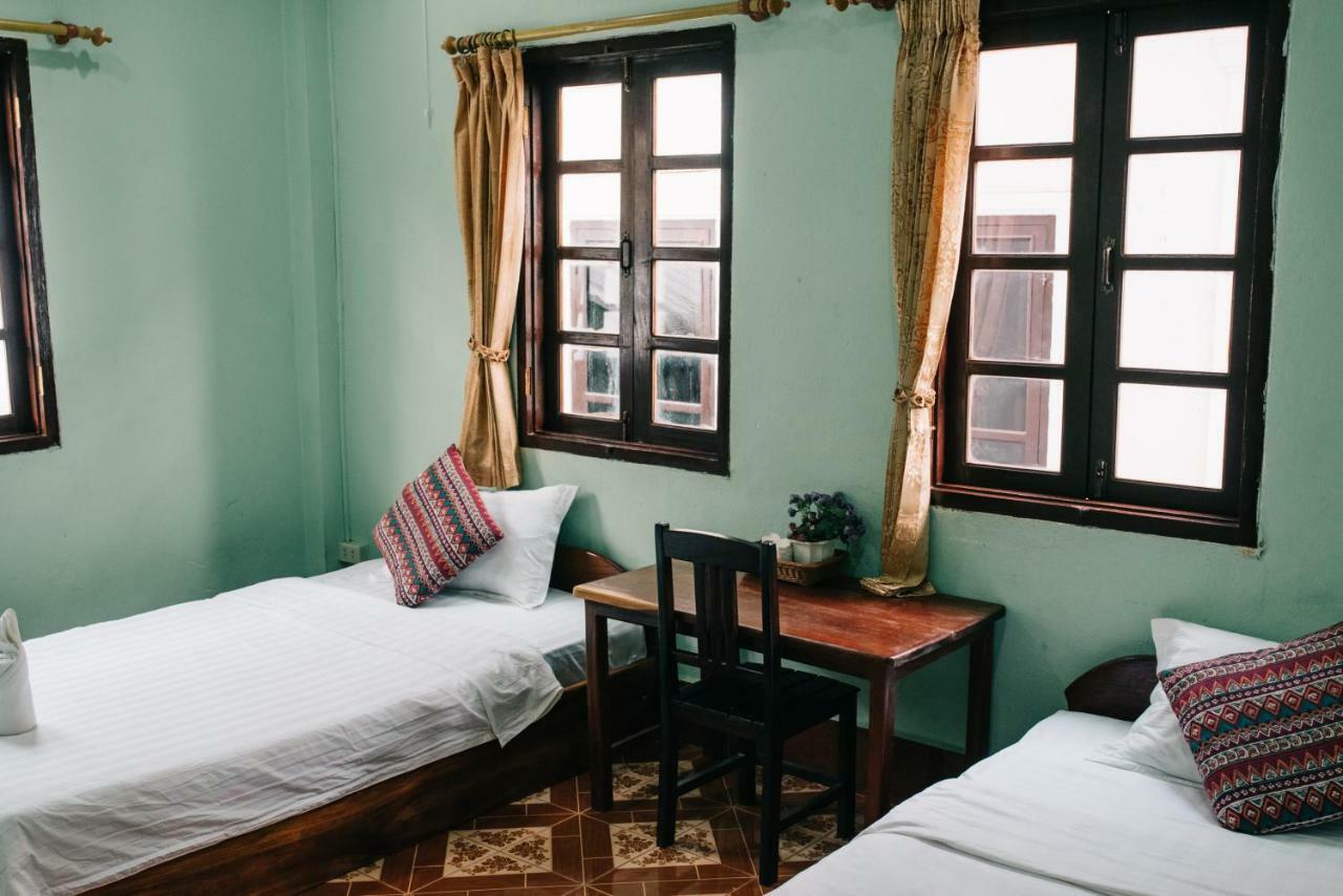 Mao Phasok Riverside Guesthouse Luang Prabang Ngoại thất bức ảnh